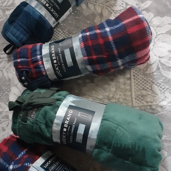 Lucky Brand Fleece Lounge Pants - Picture 2 of 10
